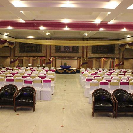Leo Fort Hotel Jalandhar Exterior foto